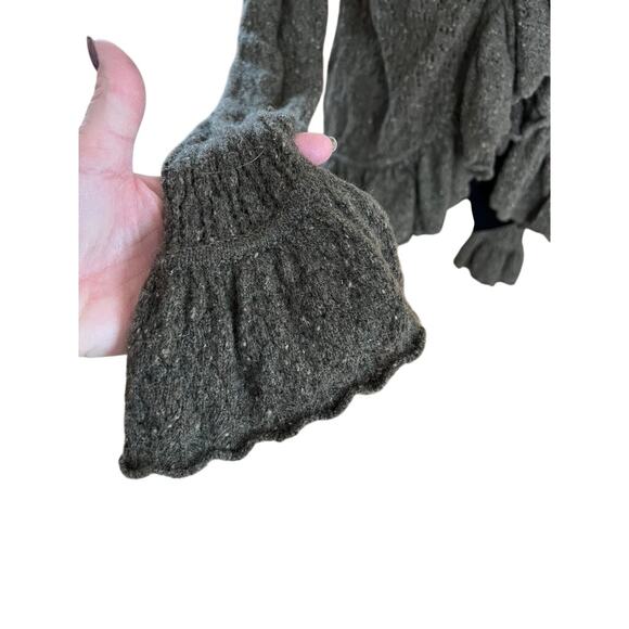 Ralph Lauren Gray Ruffle Sweater - Picture 9 of 11